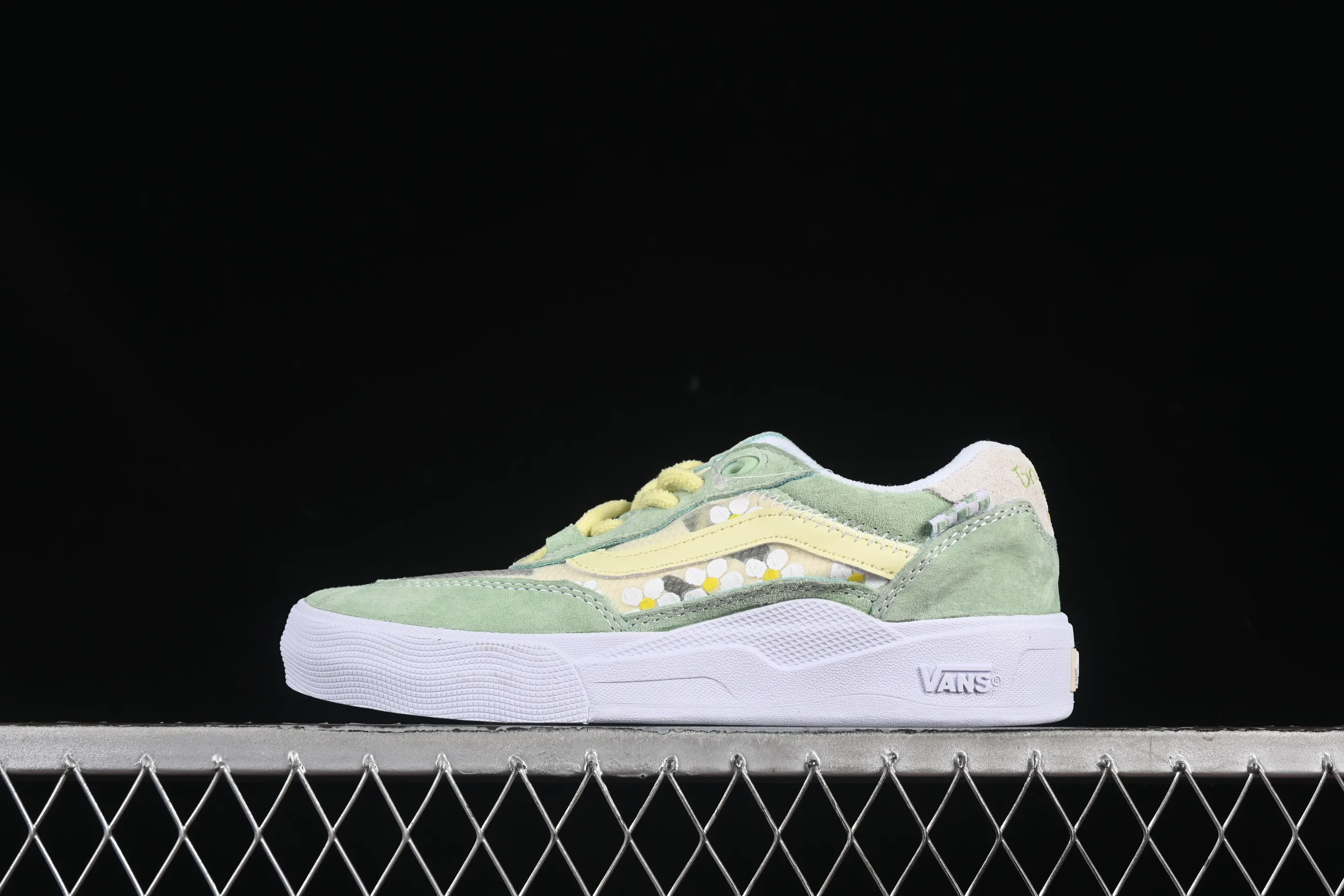 All categories Vans Vans series Vans Low Vans low-top Vans Wayvee Vans retro low-top casual sneakers VN0A5JIA9DF
